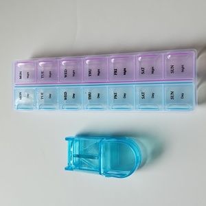 Medicine storage weekly day/night pill organizer cutter splitter combo pack